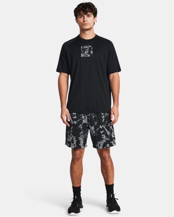 Shorts con estampado UA Tech™ para hombre, Black, pdpMainDesktop image number 2